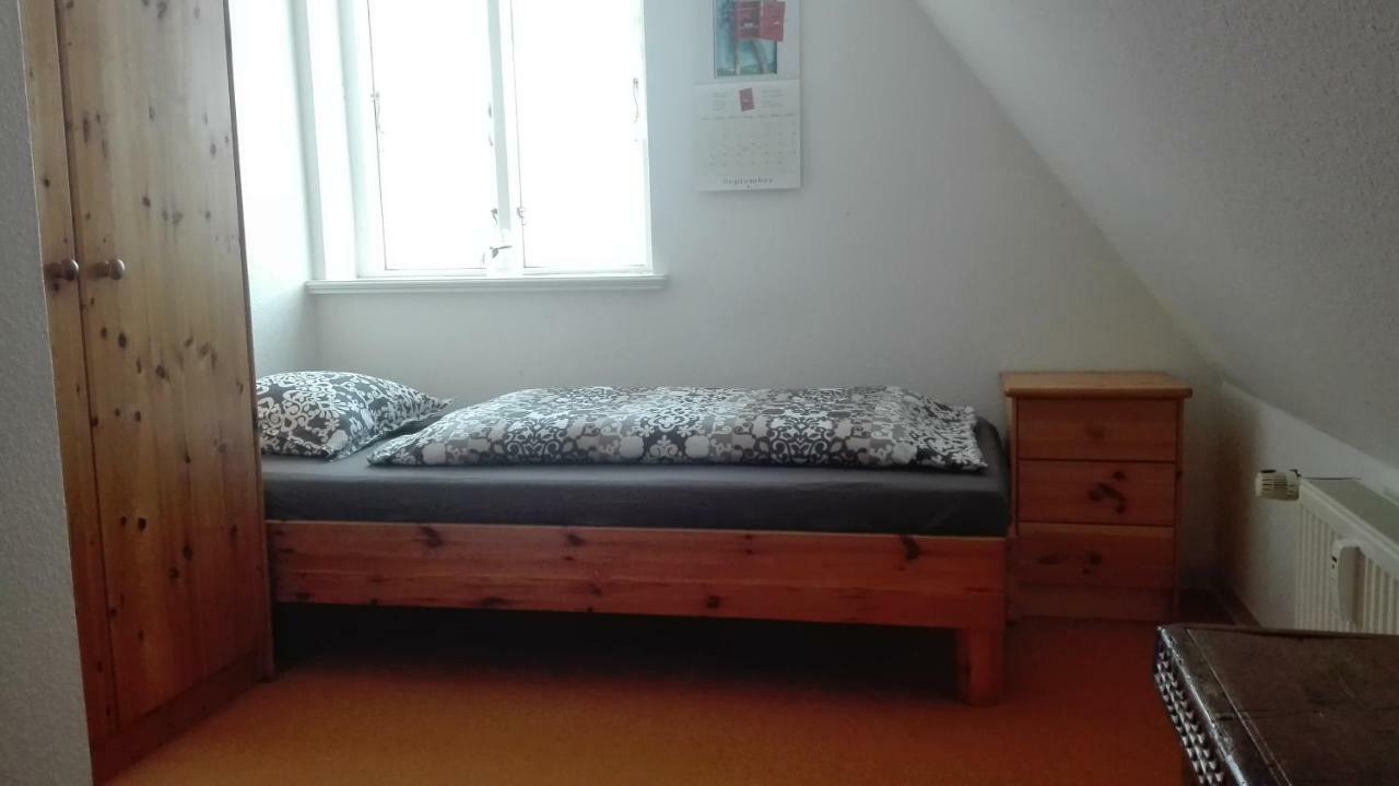 Ferienwohnungen Und Haushaelfte Friesland 密德鲁姆 外观 照片