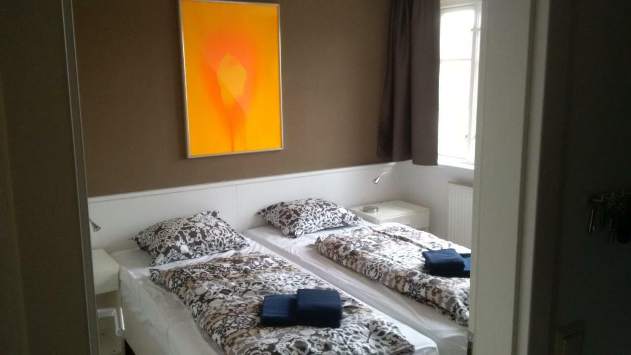 Ferienwohnungen Und Haushaelfte Friesland 密德鲁姆 外观 照片